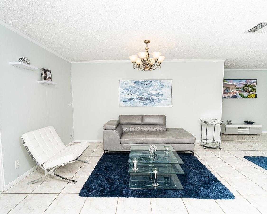 Central Waterfront Villa Salt Wtr Pool Near Beach Fort Lauderdale Bagian luar foto